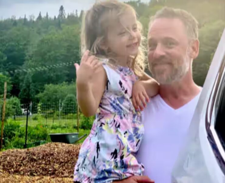 fille 886f31a0 09df 4b12 bc3d 5b4e33c99df5 ORIGINAL Gala ADISQ 2025 : la petite Gis&egrave;le vole la vedette &agrave; Marie-Mai et David Lafl&egrave;che