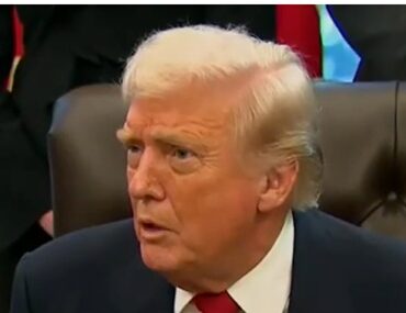 Donald Trump déroute à la Maison-Blanche avec une déclaration improbable... 2 Donald Trump déroute à la Maison-Blanche avec une déclaration improbable... magnet e1762981381969 Donald Trump déroute à la Maison-Blanche avec une déclaration improbable...