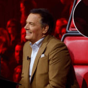 montage final 1763672820 Mario Pelchat aborde ses problèmes de santé: «j'ai de la difficulté à parler»