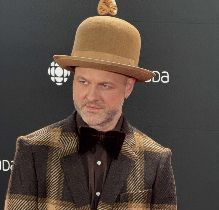 pierre lapointe gala adisq 2025 Pierre Lapointe d&eacute;voile un look audacieux et confidences touchantes