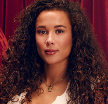 Béatrice d’OD Chypre durement attaquée après une simple vidéo beauté : une vague de méchanceté qui choque le web 2 Béatrice d’OD Chypre durement attaquée après une simple vidéo beauté : une vague de méchanceté qui choque le web Capture decran 2025 12 04 124406 Béatrice d’OD Chypre durement attaquée après une simple vidéo beauté : une vague de méchanceté qui choque le web