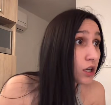 Un couple québécois se chicane en plein live TikTok et la scène devient virale 4 Un couple québécois se chicane en plein live TikTok et la scène devient virale Capture decran 2025 12 05 062914 Un couple québécois se chicane en plein live TikTok et la scène devient virale