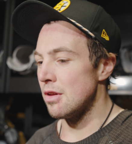 Capture decran 2025 12 07 163134 Charlie McAvoy montre sa surprenante perte de poids suite &agrave; sa blessure