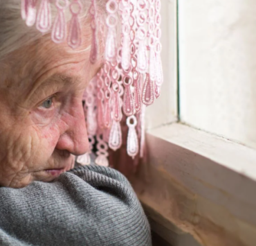 Capture decran 2025 12 07 181848 Cinq ans de guerre de voisinage : une retrait&eacute;e oblig&eacute;e de vendre sa maison pour une simple histoire de cl&ocirc;ture