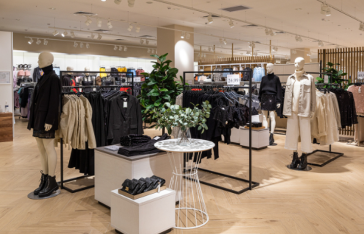 Capture decran 2025 12 08 193648 Changement majeur dans tous les magasins du Qu&eacute;bec : les heures d&rsquo;ouverture prolong&eacute;es pourraient transformer vos fins de semaine