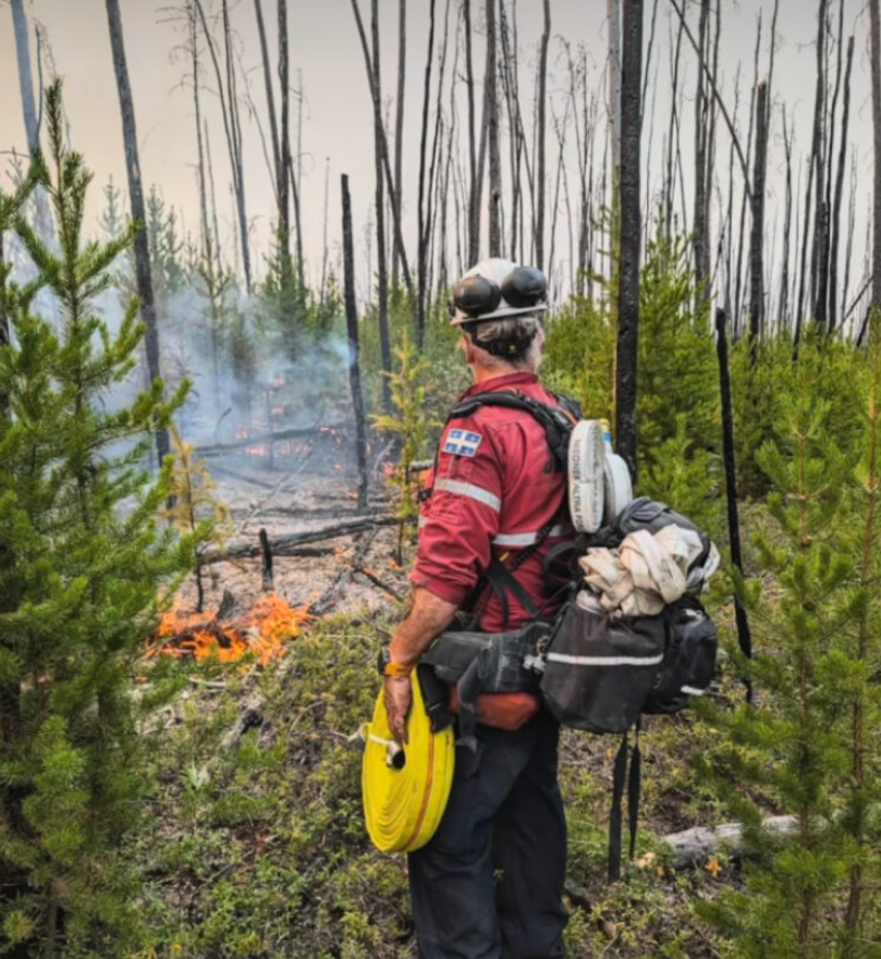 En colère, Patrice Godin réagit après avoir été piégé par une fausse image générée par l’intelligence artificielle 4 En colère, Patrice Godin réagit après avoir été piégé par une fausse image générée par l’intelligence artificielle Capture decran 2025 12 08 193658 En colère, Patrice Godin réagit après avoir été piégé par une fausse image générée par l’intelligence artificielle