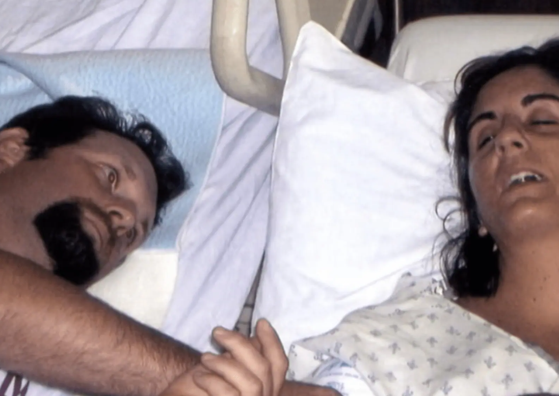 Il croit vivre les derniers instants de sa femme après l’avoir débranchée… puis l’impensable se produit 1 Il croit vivre les derniers instants de sa femme après l’avoir débranchée… puis l’impensable se produit Capture decran 2025 12 13 193457 Il croit vivre les derniers instants de sa femme après l’avoir débranchée… puis l’impensable se produit