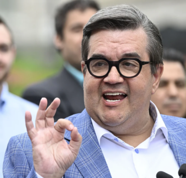 Denis Coderre poursuivi par son ex-femme pour près de 165 000 $, voici pourquoi 2 Denis Coderre poursuivi par son ex-femme pour près de 165 000 $, voici pourquoi Capture decran 2025 12 17 105041 Denis Coderre poursuivi par son ex-femme pour près de 165 000 $, voici pourquoi