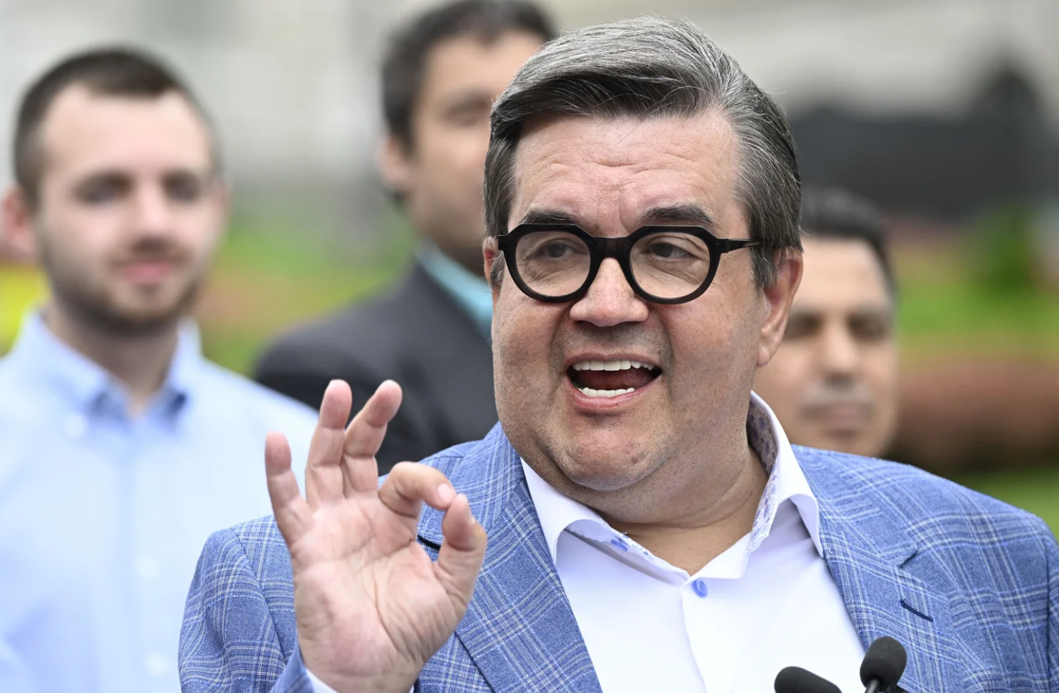 Denis Coderre poursuivi par son ex-femme pour près de 165 000 $, voici pourquoi 1 Denis Coderre poursuivi par son ex-femme pour près de 165 000 $, voici pourquoi Capture decran 2025 12 17 105041 Denis Coderre poursuivi par son ex-femme pour près de 165 000 $, voici pourquoi