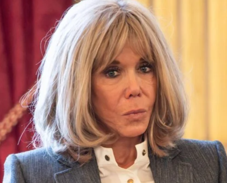 Capture decran 2025 12 17 114251 C&rsquo;est encore plus insultant&rdquo; : les excuses de Brigitte Macron enflamment les r&eacute;seaux