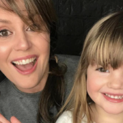 Capture decran 2025 12 17 115957 Patricia Paquin partage un rare clich&eacute; de son fils&hellip; et il suit d&eacute;j&agrave; les traces d&rsquo;un visage bien connu