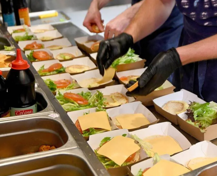 Capture decran 2025 12 18 105011 Apr&egrave;s pr&egrave;s de 40 ans, ce restaurant ador&eacute; fermera ses portes et laisse un vide dans la communaut&eacute;