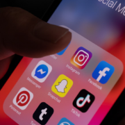 Capture decran 2025 12 21 134223 Trag&eacute;die sur les r&eacute;seaux sociaux : un influenceur tr&egrave;s connu s&rsquo;&eacute;teint &agrave; 31 ans