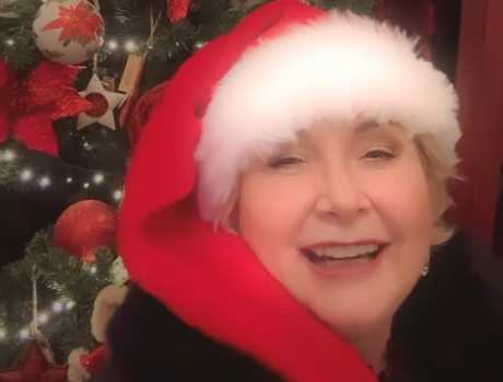 Capture decran 2025 12 24 111832 Nathalie Simard rayonne en compagnie de sa petite-fille pour No&euml;l