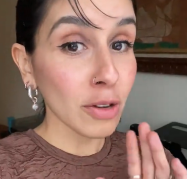 Capture decran 2025 12 29 170710 Elle invite ses invit&eacute;s &agrave; faire le num&eacute;ro deux chez elle&hellip; et &ccedil;a fait r&eacute;agir