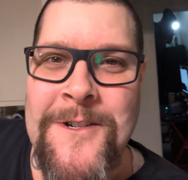 Un Québécois pète sa coche contre les livreurs qui se plaignent du froid… et ça devient viral 3 Un Québécois pète sa coche contre les livreurs qui se plaignent du froid… et ça devient viral Capture decran 2025 12 31 123104 Un Québécois pète sa coche contre les livreurs qui se plaignent du froid… et ça devient viral