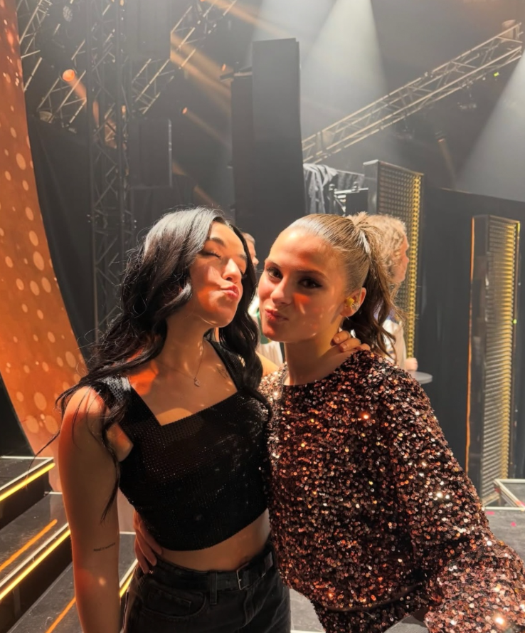 Capture decran 2025 12 31 124009 Mia Tinayre retrouve Katrine Sansregret apr&egrave;s Star Acad&eacute;mie&hellip; et leur photo fait fondre les fans