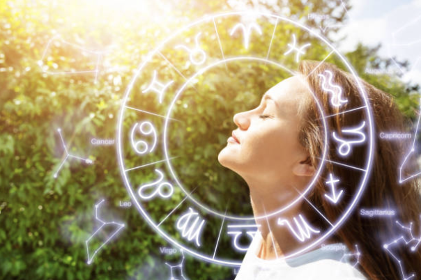 Capture decran le 2025 12 01 a 02.21.41 Am&eacute;lior&eacute; : "Votre Horoscope Amoureux : Un Vent de Passion et de Nouveaut&eacute;s