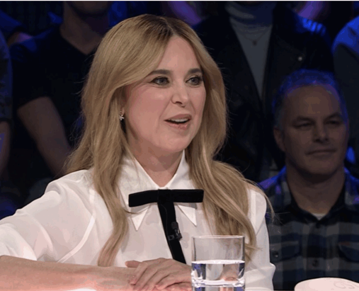 Capture decran le 2025 12 01 a 02.32.50 Julie Snyder se confie sur ses complexes et ses interventions esth&eacute;tiques &agrave; Tout le monde en parle