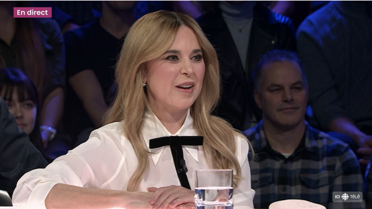 Julie Snyder se confie sur ses complexes et ses interventions esthétiques à Tout le monde en parle 1 Julie Snyder se confie sur ses complexes et ses interventions esthétiques à Tout le monde en parle Capture decran le 2025 12 01 a 02.32.50 Julie Snyder se confie sur ses complexes et ses interventions esthétiques à Tout le monde en parle