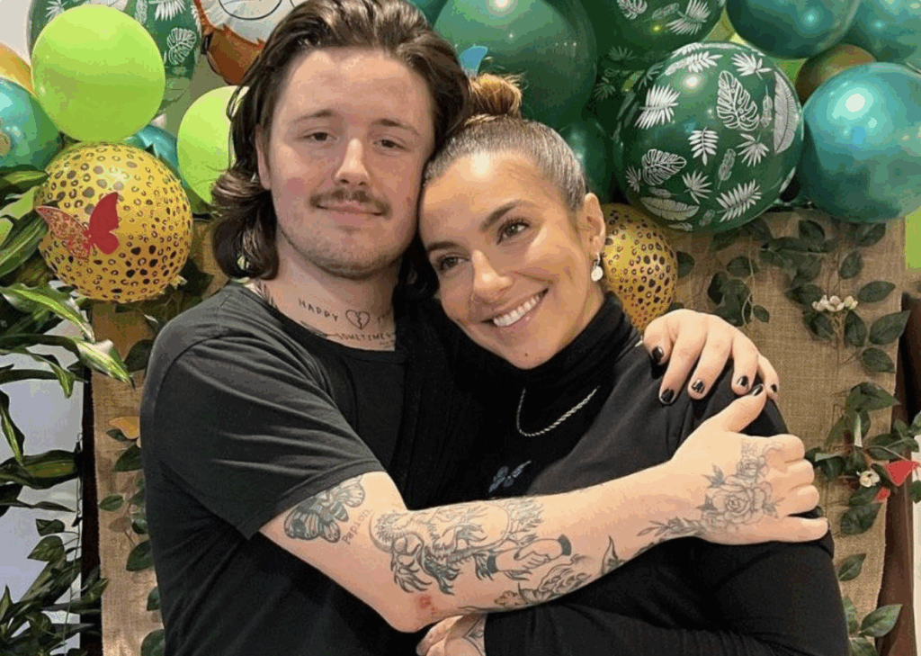 Capture decran le 2025 12 01 a 17.04.19 Moment Magique : La Fille de Rafa&euml;lle Roy Fait Pleurer le Public avec Sa Voix Ang&eacute;lique