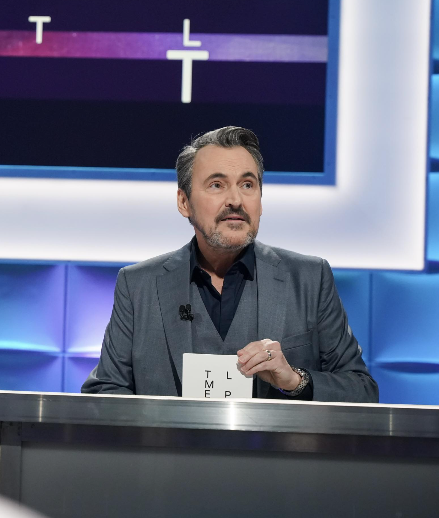 Julie Snyder fait une révélation croustillante sur la vie amoureuse de Guy A. Lepage 2 Julie Snyder fait une révélation croustillante sur la vie amoureuse de Guy A. Lepage Capture decran le 2025 12 01 a 17.35.48 Julie Snyder fait une révélation croustillante sur la vie amoureuse de Guy A. Lepage