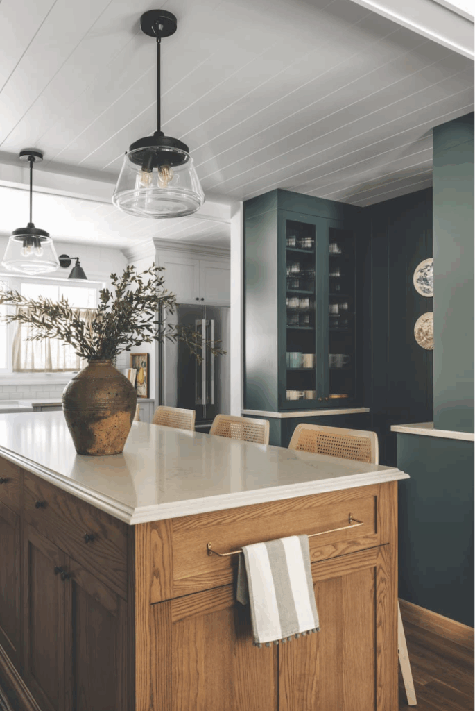 Capture decran le 2025 12 02 a 07.46.10 Marie-Eve Janvier d&eacute;voile sa maison de r&ecirc;ve : un cocon familial qui illumine le d&eacute;cor