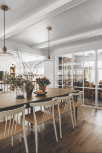 Marie-Eve Janvier dévoile sa maison de rêve : un cocon familial qui illumine les Fêtes 7 Marie-Eve Janvier dévoile sa maison de rêve : un cocon familial qui illumine les Fêtes Capture decran le 2025 12 02 a 07.49.02 Marie-Eve Janvier dévoile sa maison de rêve : un cocon familial qui illumine les Fêtes