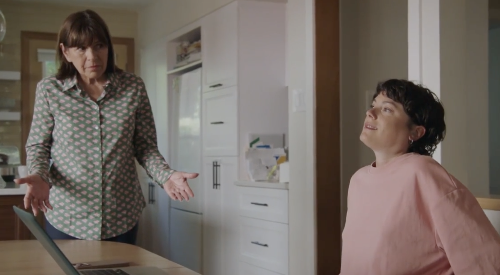 Mireille Deyglun brise le silence sur son absence télévisuelle : “Ce n’était pas un choix” 2 Mireille Deyglun brise le silence sur son absence télévisuelle : “Ce n’était pas un choix” Capture decran le 2025 12 02 a 12.16.46 Mireille Deyglun brise le silence sur son absence télévisuelle : “Ce n’était pas un choix”