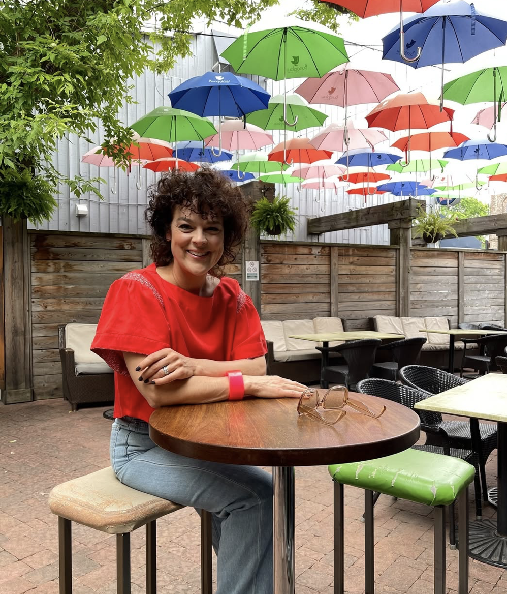 Rare apparition d’Hélène Bourgeois-Leclerc avec sa fille — et elles se ressemblent comme deux gouttes d’eau ! 2 Rare apparition d’Hélène Bourgeois-Leclerc avec sa fille — et elles se ressemblent comme deux gouttes d’eau ! Capture decran le 2025 12 03 a 10.37.42 Rare apparition d’Hélène Bourgeois-Leclerc avec sa fille — et elles se ressemblent comme deux gouttes d’eau !