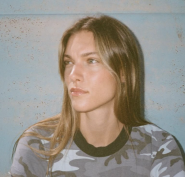 Charlotte Cardin en deuil : « J’ai perdu un des hommes de ma vie » 6 Charlotte Cardin en deuil : « J’ai perdu un des hommes de ma vie » Capture decran le 2025 12 03 a 16.43.13 Charlotte Cardin en deuil : « J’ai perdu un des hommes de ma vie »