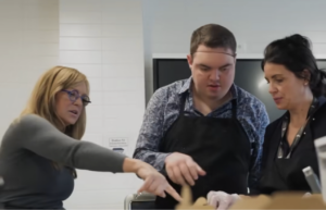 « Un geste touchant : Charles Lafortune dévoile des images inédites de Sophie Prégent et Mathis pour une cause cruciale » 4 « Un geste touchant : Charles Lafortune dévoile des images inédites de Sophie Prégent et Mathis pour une cause cruciale » Capture decran le 2025 12 04 a 02.49.20 « Un geste touchant : Charles Lafortune dévoile des images inédites de Sophie Prégent et Mathis pour une cause cruciale »