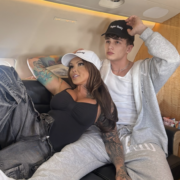 Hélène Boudreau serait en relation avec un homme de 19 ans 12 Hélène Boudreau serait en relation avec un homme de 19 ans Capture decran le 2025 12 04 a 07.40.56 Hélène Boudreau serait en relation avec un homme de 19 ans