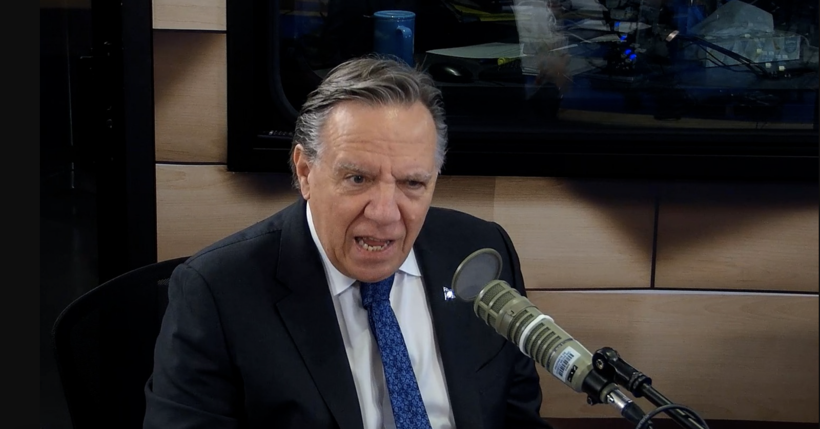 François Legault pète sa coche devant les journalistes : « C’est une honte pour tous les Québécois » 1 François Legault pète sa coche devant les journalistes : « C’est une honte pour tous les Québécois » Capture decran le 2025 12 04 a 17.52.21 François Legault pète sa coche devant les journalistes : « C’est une honte pour tous les Québécois »
