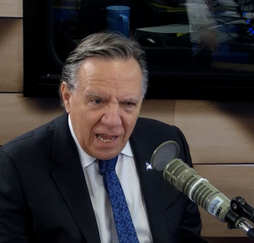 François Legault pète sa coche devant les journalistes : « C’est une honte pour tous les Québécois » 3 François Legault pète sa coche devant les journalistes : « C’est une honte pour tous les Québécois » Capture decran le 2025 12 04 a 17.52.21 François Legault pète sa coche devant les journalistes : « C’est une honte pour tous les Québécois »