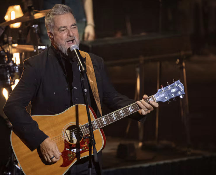 Capture decran le 2025 12 05 a 15.53.12 Sylvain Cossette r&eacute;v&egrave;le une photo d&rsquo;enfance effrayante et &ccedil;a vous sortira de l&rsquo;esprit des F&ecirc;tes