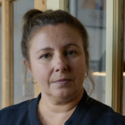 Capture decran le 2025 12 05 a 17.48.13 Jessica Barker révèle avoir demandé la permission à Mariloup Wolfe pour fréquenter son ex Guillaume