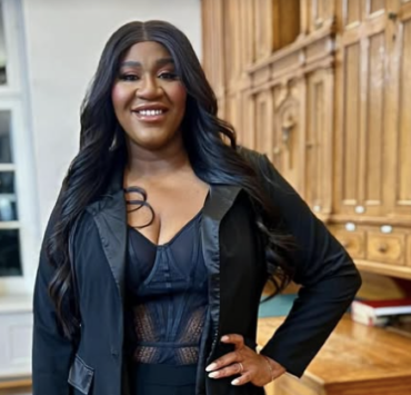 Émerveillement et Émotions : La Fête Inoubliable des 16 Ans de la Fille de Mélissa Bédard 2 Émerveillement et Émotions : La Fête Inoubliable des 16 Ans de la Fille de Mélissa Bédard Capture decran le 2025 12 07 a 14.52.23 Émerveillement et Émotions : La Fête Inoubliable des 16 Ans de la Fille de Mélissa Bédard