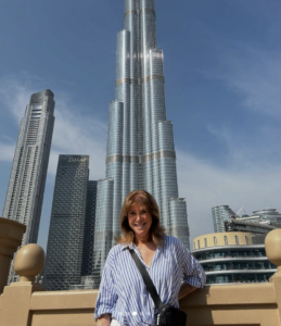 Voyage Émotionnel de Chantal Lacroix : Quand le Désert de Dubaï Devient un Miroir de Vie 2 Voyage Émotionnel de Chantal Lacroix : Quand le Désert de Dubaï Devient un Miroir de Vie Capture decran le 2025 12 08 a 03.36.19 Voyage Émotionnel de Chantal Lacroix : Quand le Désert de Dubaï Devient un Miroir de Vie