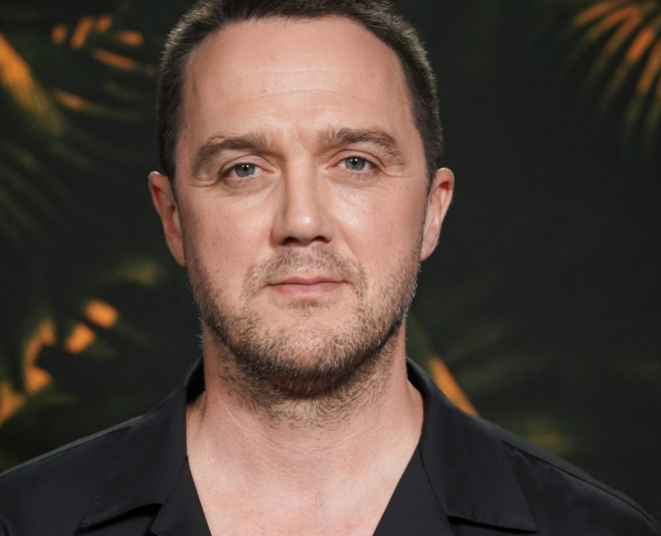 Capture decran le 2025 12 08 a 10.01.57 Rare apparition glamour pour Vincent-Guillaume Otis et sa conjointe connue