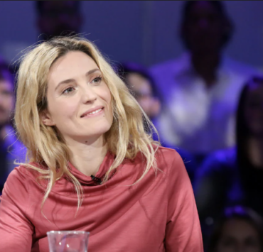 Capture decran le 2025 12 08 a 16.13.15 Le look d'Évelyne Brochu au Gala Québec Cinéma : une apparition qui a fait vibrer les réseaux sociaux !