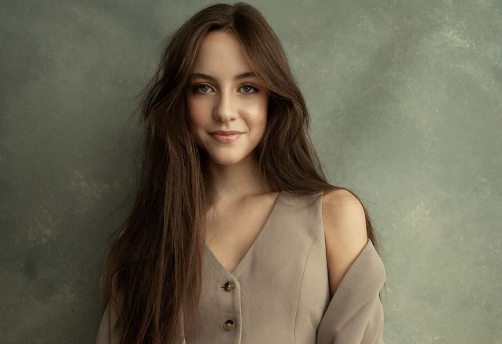 Raphaëlle, la Fille de Véronique Cloutier, Révèle une Photo Touchante avec son Amoureux 1 Raphaëlle, la Fille de Véronique Cloutier, Révèle une Photo Touchante avec son Amoureux Capture decran le 2025 12 08 a 19.49.08 e1765241781885 Raphaëlle, la Fille de Véronique Cloutier, Révèle une Photo Touchante avec son Amoureux