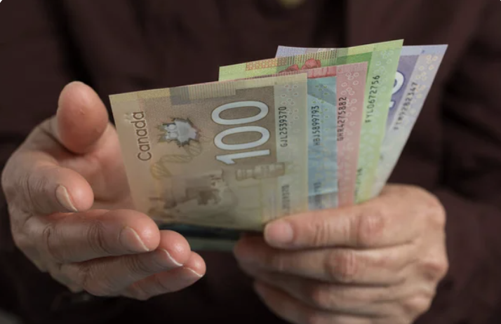 Capture decran le 2025 12 09 a 02.55.08 L'Argent Tombe &agrave; Pic : Le Cadeau de No&euml;l Avant l'Heure pour les Familles