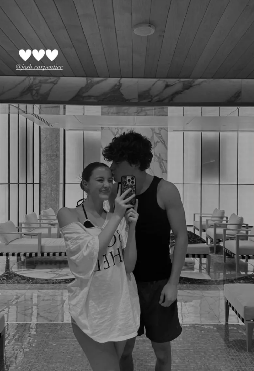 Capture decran le 2025 12 09 a 09.02.05 La fille de Véronique Cloutier et Louis Morissette officialise son couple en photo