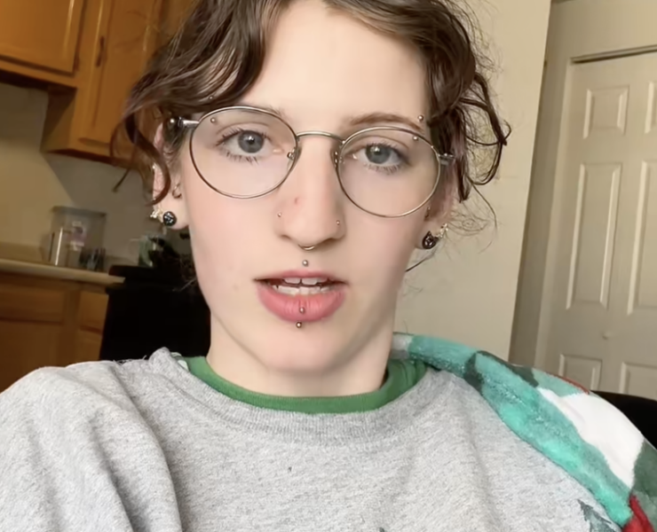 Capture decran le 2025 12 09 a 12.09.37 e1765300237303 &ldquo;J&rsquo;ai 24 ans et 205 000 $ de dettes&rdquo; : son t&eacute;moignage bouleverse le web