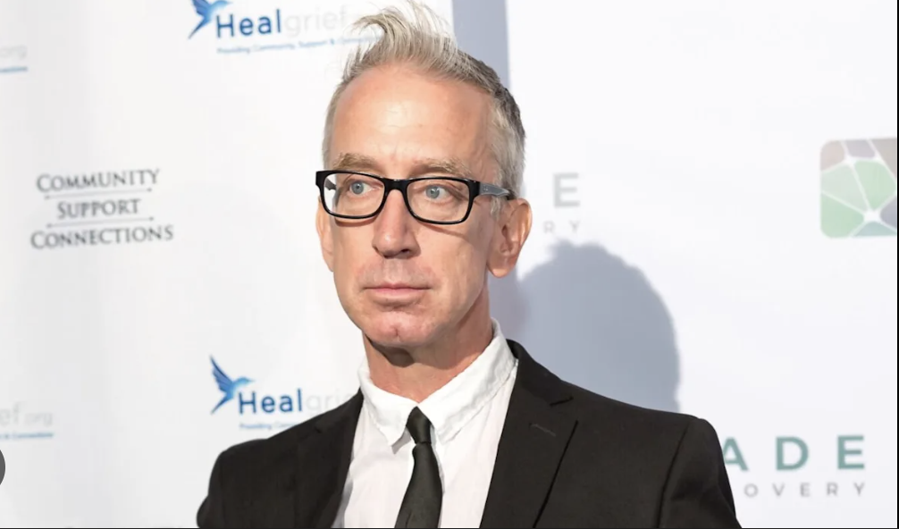 Capture decran le 2025 12 10 a 10.52.37 Hollywood en Alerte : Andy Dick Retrouv&eacute; Effondr&eacute;