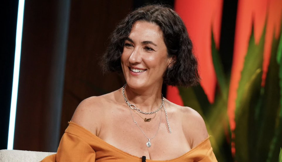 Capture decran le 2025 12 10 a 12.02.00 Une Nuit Inoubliable : Karine Gonthier-Hyndman Devient Maman et Gagne un Prix !