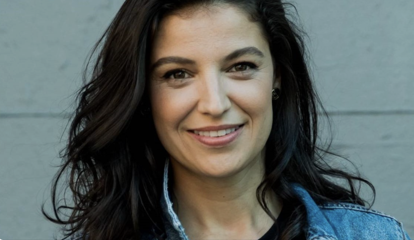 Sara Dufour Réchauffe les Cœurs : « C’est Complètement Dingue! » 1 Sara Dufour Réchauffe les Cœurs : « C’est Complètement Dingue! » Capture decran le 2025 12 11 a 01.20.31 Sara Dufour Réchauffe les Cœurs : « C’est Complètement Dingue! »