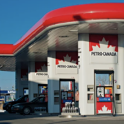 Capture decran le 2025 12 11 a 17.08.42 Essence à Prix Cassé en Alberta : Les Québécois Crient au Vol !