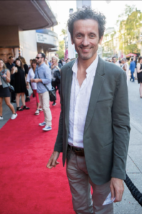 « André Sauvé dévoile enfin l'homme de l'ombre qui éclaire sa vie depuis 10 ans ! » 2 « André Sauvé dévoile enfin l'homme de l'ombre qui éclaire sa vie depuis 10 ans ! » Capture decran le 2025 12 12 a 17.14.59 « André Sauvé dévoile enfin l'homme de l'ombre qui éclaire sa vie depuis 10 ans ! »